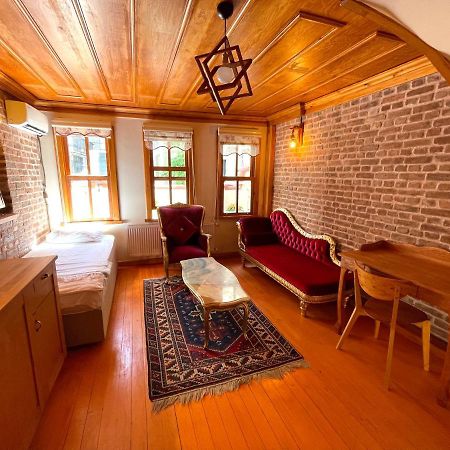 Authentic Turkish Home Family Room Istanbul Exterior foto